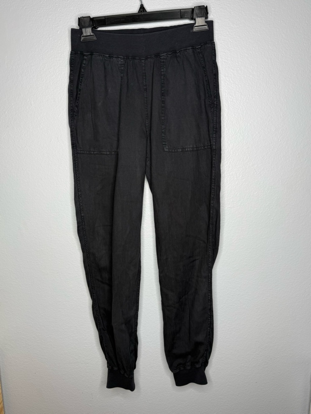 Faherty Arlie day jogger in black